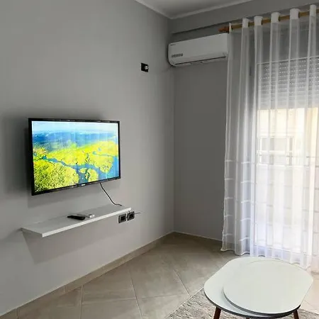 Sleek Cityscape Διαμέρισμα Vlorë